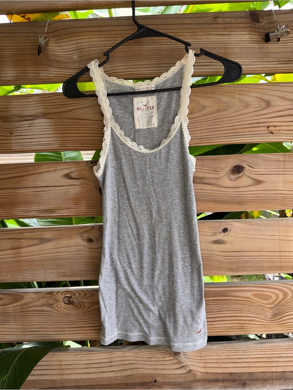 VTG Hollister Light Gray Ribbed Tank with Cream Lace Trim
